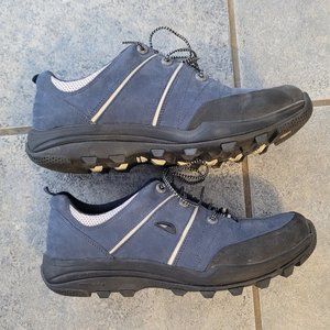 Leather women's sz 10 Golite Trail Lite hiking shoes